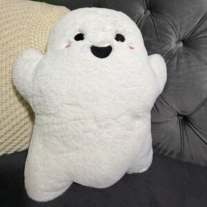 Cute Ghost Throw Pillow